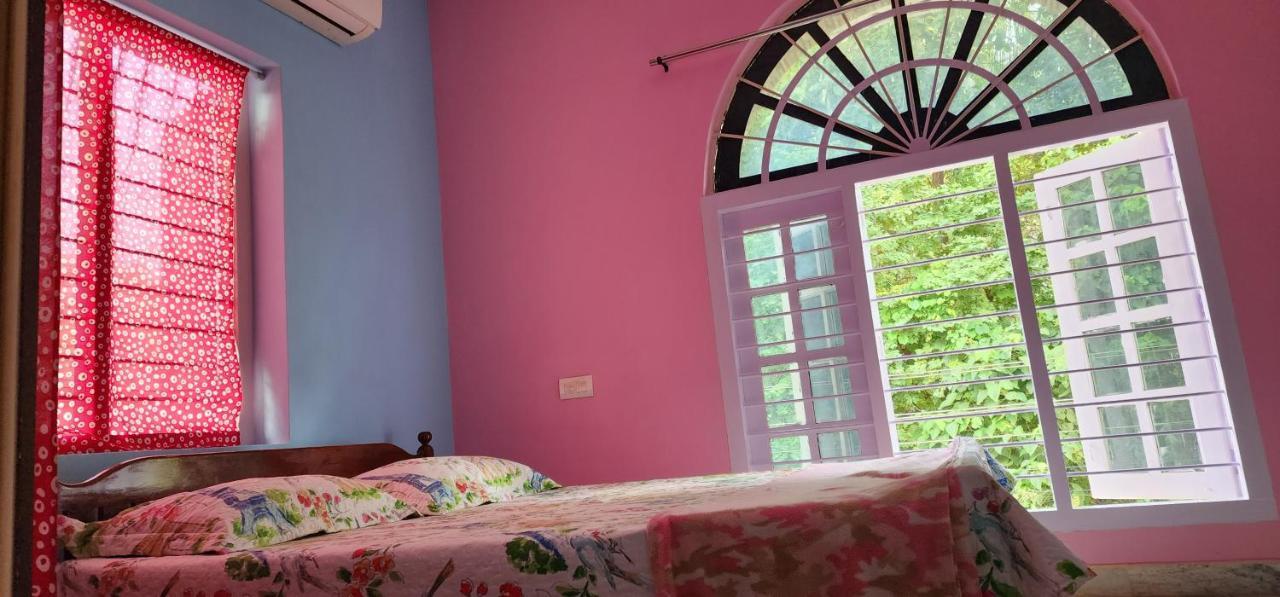 Jj'S White House Hotel Thrissur Exterior foto